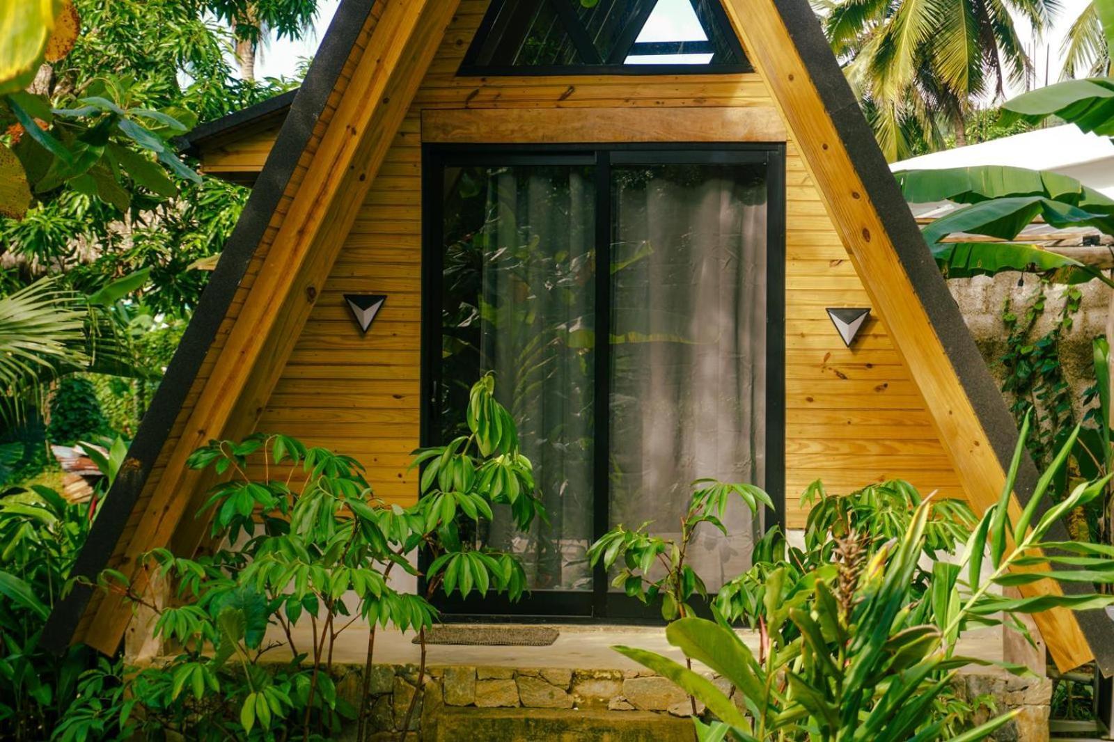Leisy'S Garden Hostel & Rooms Samana Exterior foto