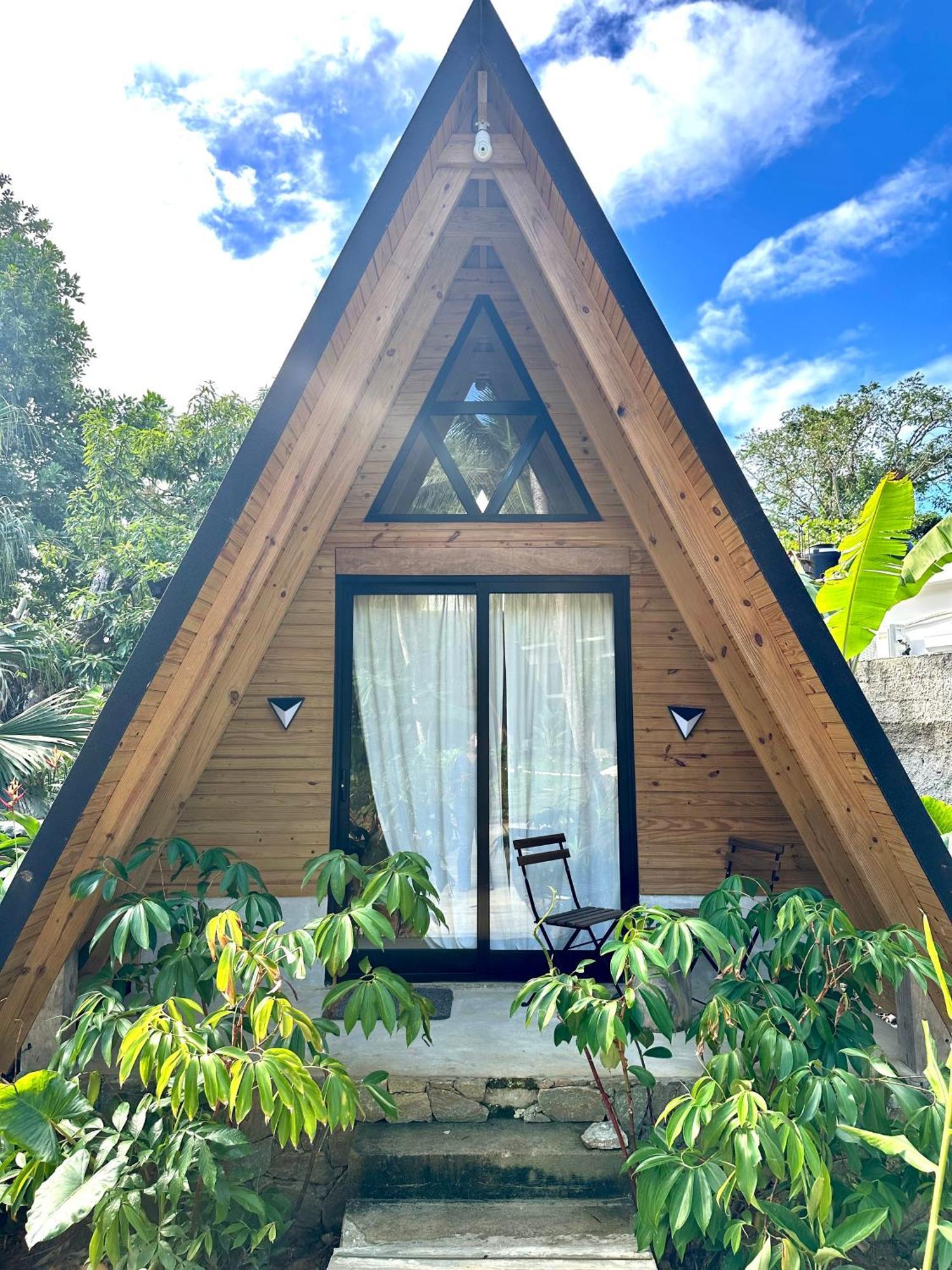 Leisy'S Garden Hostel & Rooms Samana Exterior foto